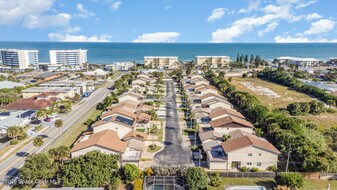 106 Seawind Dr in Satellite Beach, FL - Building Photo
