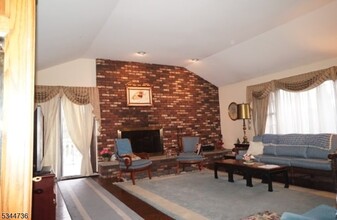 12 Wildwood Ave in West Orange, NJ - Building Photo - Building Photo