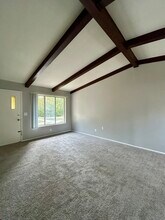 1474 St Johns Blvd in Lincoln Park, MI - Building Photo - Building Photo