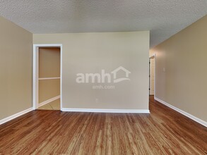 2524 Cinema Dr in Maryville, TN - Building Photo - Building Photo