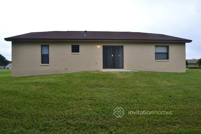 2544 Parkland Dr in Lakeland, FL - Building Photo - Building Photo