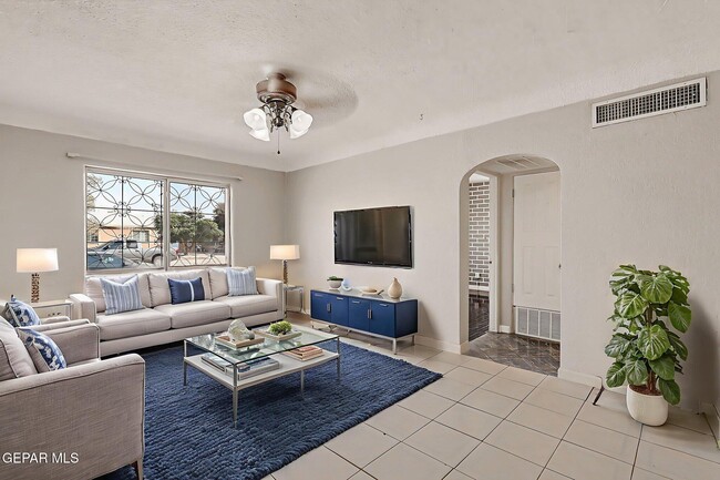 115 Miller Cir in El Paso, TX - Building Photo - Building Photo