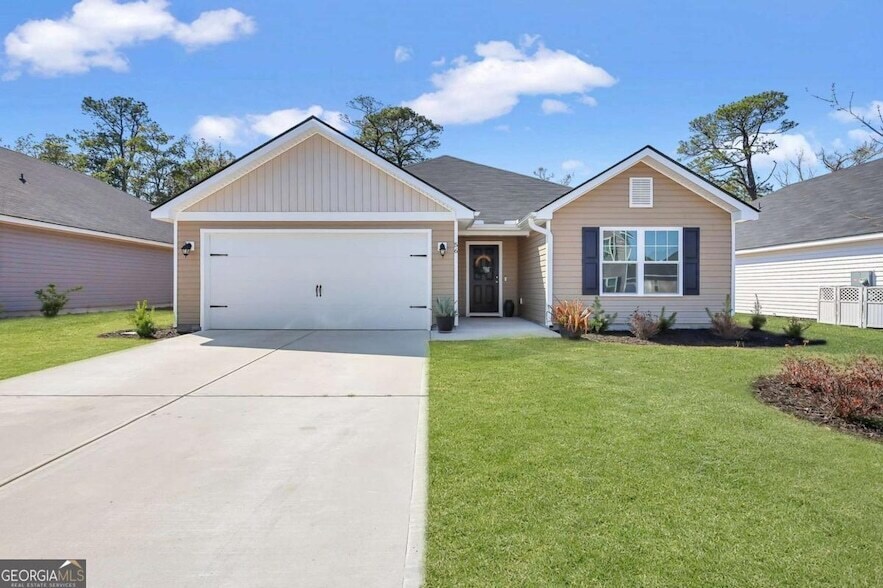 56 Hayden Dr in St. Marys, GA - Building Photo