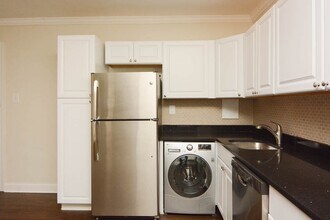 3345 N Marshfield Ave in Chicago, IL - Building Photo - Building Photo