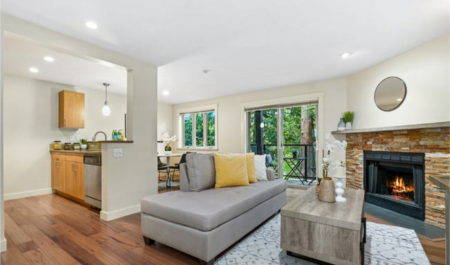 property at 15155 NE 82nd St