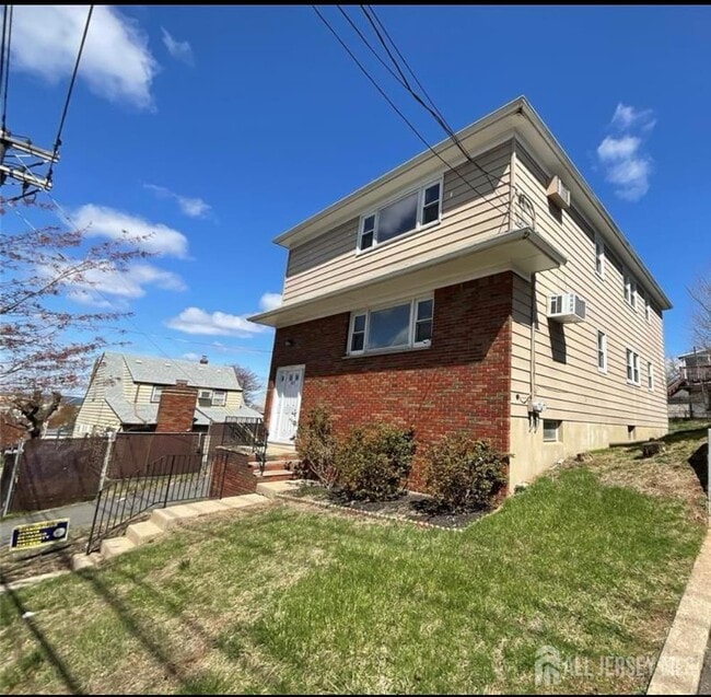 property at 811 Valley Brook Ave