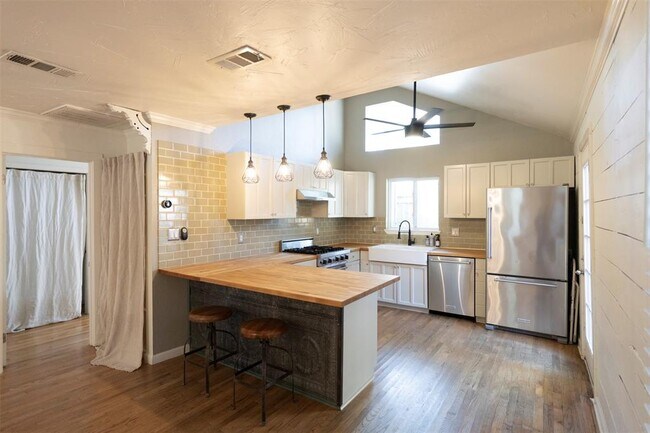 property at 2217 Garden St