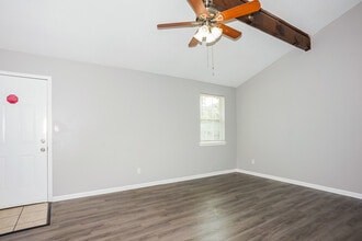 2380 Travis Pines Dr in Augusta, GA - Building Photo - Building Photo