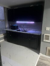 2311 W Lexington St in Baltimore, MD - Foto de edificio - Building Photo