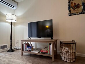 376 Catron St N in Monmouth, OR - Building Photo - Building Photo