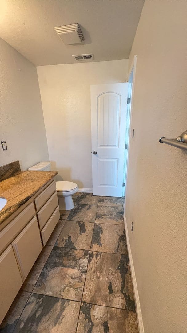 15971 Mission St in Hesperia, CA - Building Photo - Building Photo