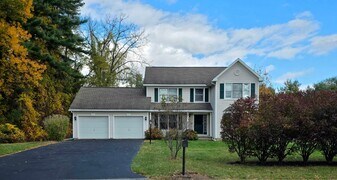 220 Concord Hill Dr in Altamont, NY - Building Photo