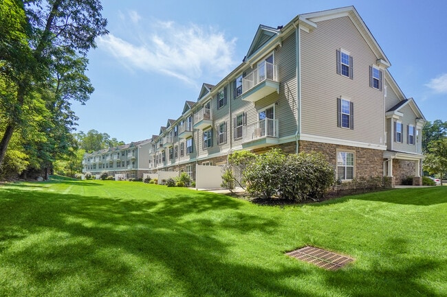 property at 401 Waterview Ct
