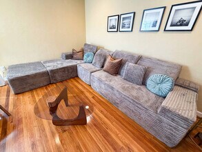 16018 Windsor Dr in San Leandro, CA - Building Photo - Building Photo