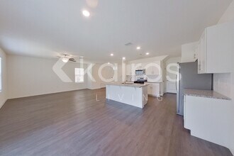 32045 Katelin Cir in Leesburg, FL - Building Photo - Building Photo