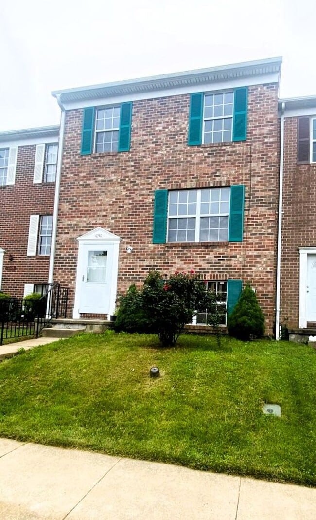 property at 1050 Agate Dr