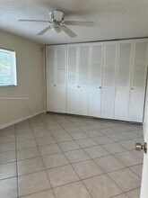 7910 Taft St in Pembroke Pines, FL - Building Photo - Building Photo