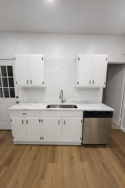 27 Oak St in Wilkes-Barre, PA - Building Photo