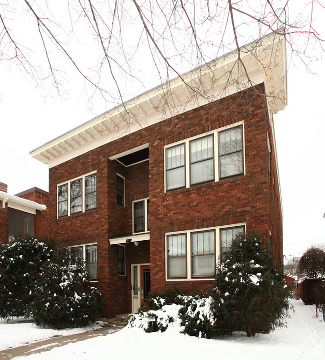 971 Goodrich Ave in St. Paul, MN - Building Photo - Building Photo