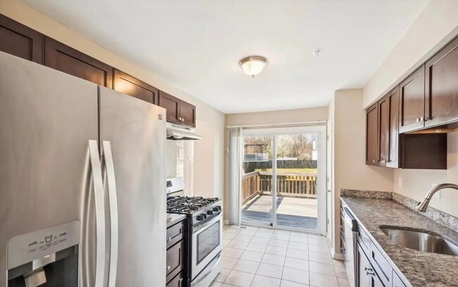 12828 Dunkirk Dr in Upper Marlboro, MD - Building Photo - Building Photo