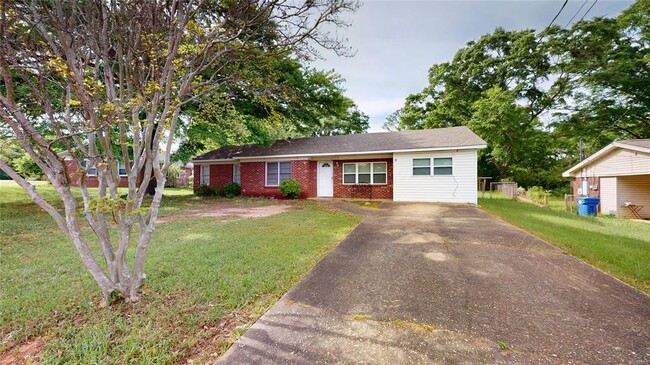 property at 1117 Newton St