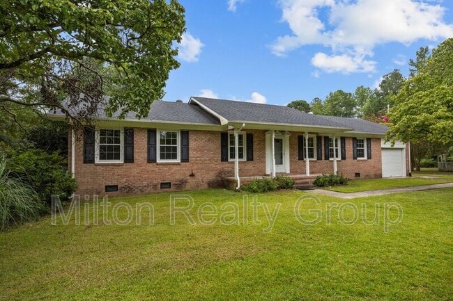 12013 NC-210 in Spring Lake, NC - Building Photo - Building Photo