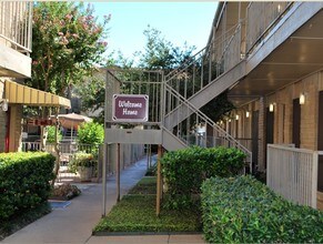 Everton at Bellmar in Dallas, TX - Building Photo - Building Photo