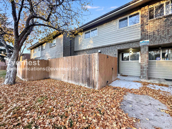 8023 Wolff St in Westminster, CO - Building Photo