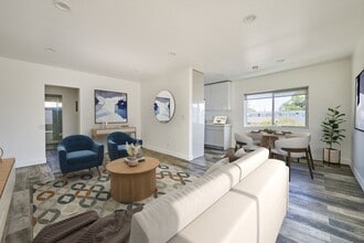 1333 W 36th Pl, Unit 3 in Los Angeles, CA - Foto de edificio - Building Photo