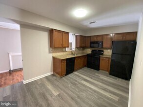 27 Markel Rd in Malvern, PA - Building Photo - Building Photo