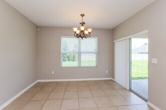 2207 SE 11th St in Cape Coral, FL - Building Photo - Building Photo