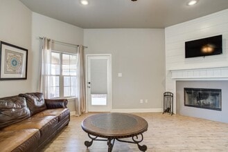 2204 101st St in Lubbock, TX - Building Photo - Building Photo