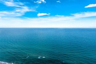18201 Collins Ave, Unit 4208 in Sunny Isles Beach, FL - Foto de edificio - Building Photo