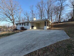 1046 Tennessee Hills Dr in Morristown, TN - Building Photo - Building Photo