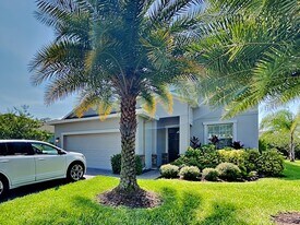 472 Brunswick Dr in Davenport, FL - Building Photo