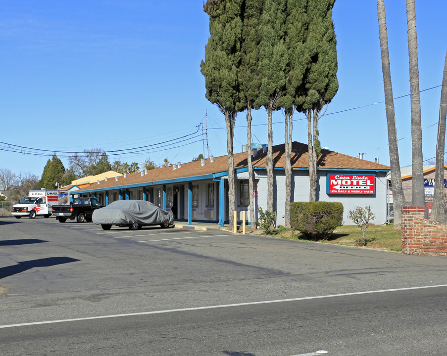 9509 Folsom Blvd in Sacramento, CA - Building Photo