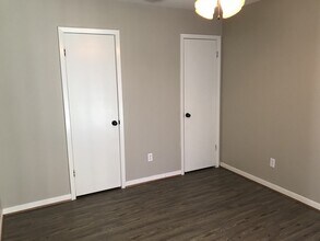 612 San Benito Ct in College Station, TX - Building Photo - Building Photo