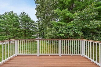 4 Knollwood Ct in Burlington, MA - Building Photo - Building Photo