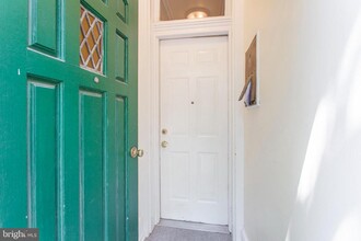 2211 Pine St in Philadelphia, PA - Building Photo - Building Photo