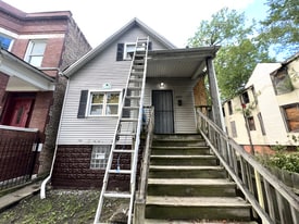 6942 S Carpenter St in Chicago, IL - Building Photo