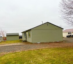 8538 Adams Rd N in Quincy, WA - Building Photo - Building Photo