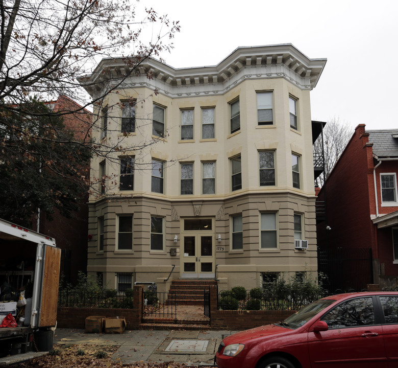 The Lanier in Washington, DC - Building Photo