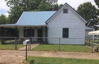 109 Simmons St in Anderson, SC - Building Photo