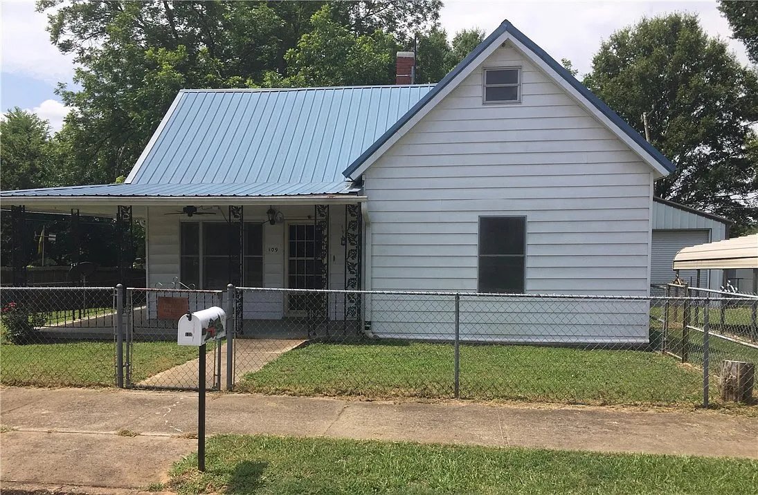 109 Simmons St in Anderson, SC - Building Photo