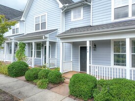 328 Marquette Ct in Crozet, VA - Building Photo