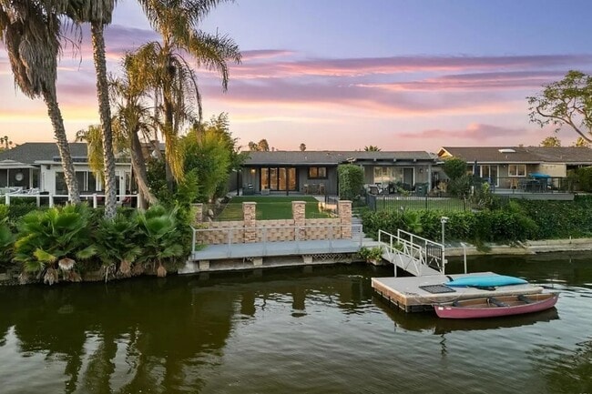 1453 La Habra Dr in San Marcos, CA - Building Photo - Building Photo