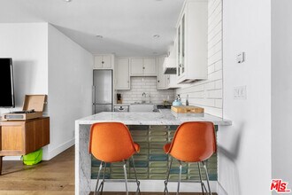 1929 Tamarind Ave in Los Angeles, CA - Foto de edificio - Building Photo