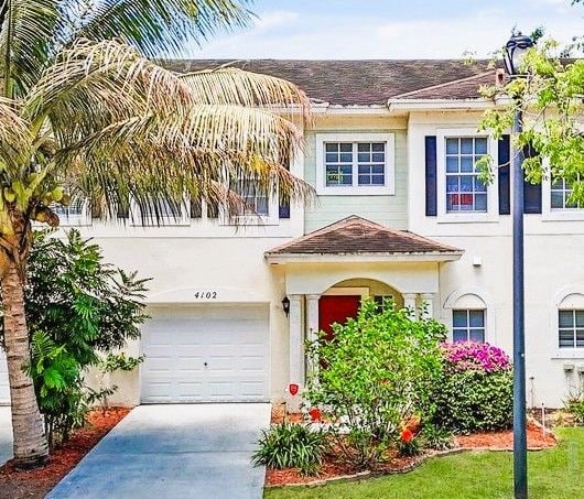 4102 Emerald Vista