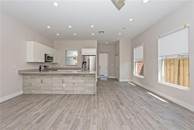 property at 1105 NE 2nd Ave