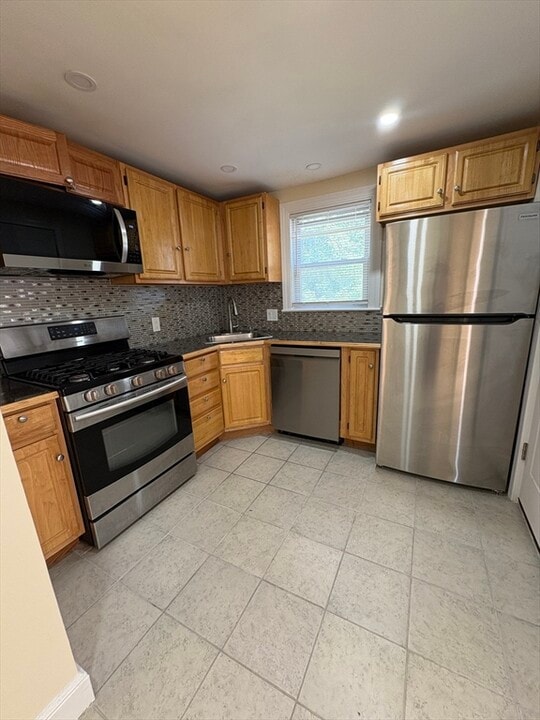 84 Gladeside Terrace in Boston, MA - Building Photo